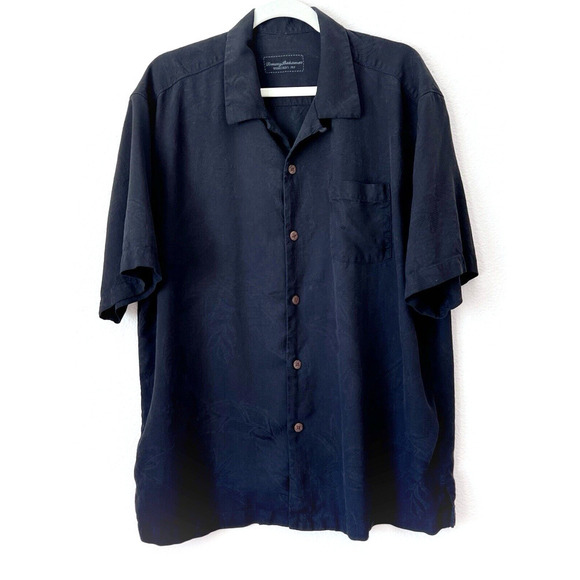 Tommy Bahama Other - Tommy Bahama Mens XL 100% Silk Black Short Sleeve Shirt Button Floral Pocket